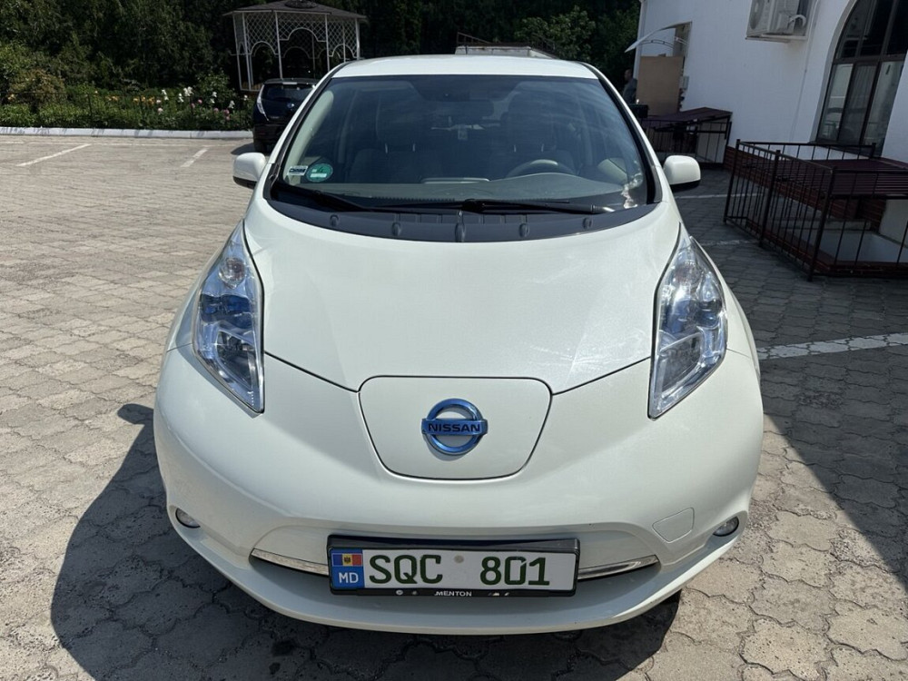 Nissan Leaf 2012 год Бендеры Бендеры - изображение 1
