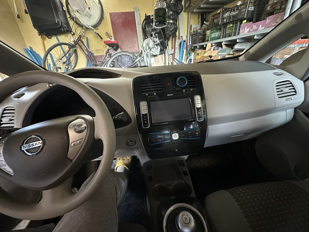 Nissan Leaf 2012 год Бендеры Бендеры - изображение 7