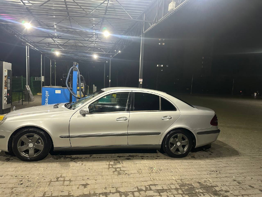Mercedes E-Class 2003 год Слободзея Слободзея - изображение 2
