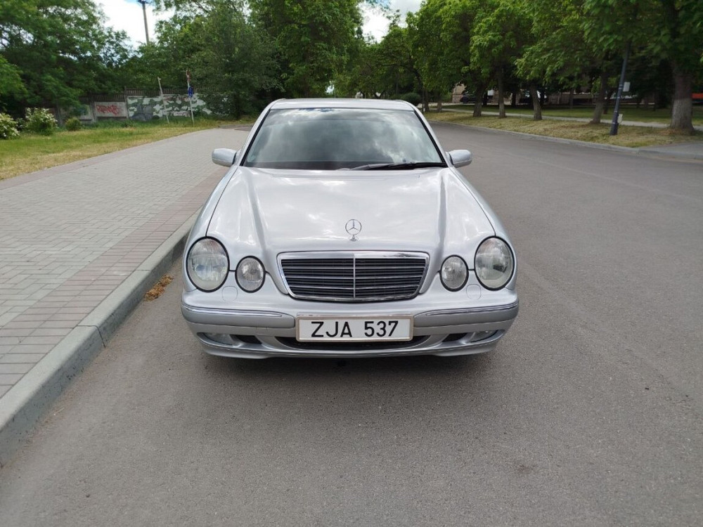 Mercedes E-Class 2001 год Бендеры Bender - fotografie 3
