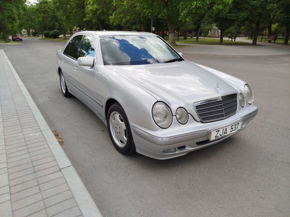 Mercedes E-Class 2001 год Бендеры Bender - fotografie 1