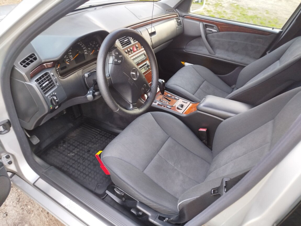 Mercedes E-Class 2001 год Бендеры Bender - fotografie 9