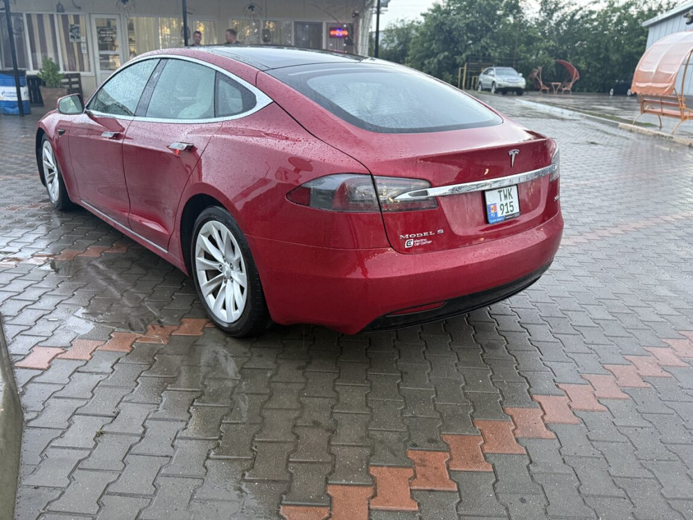 Tesla Model S 2018 год Тирасполь Тирасполь - изображение 3