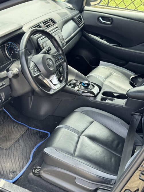 Nissan Leaf 2018 год Бендеры Бендеры - изображение 9