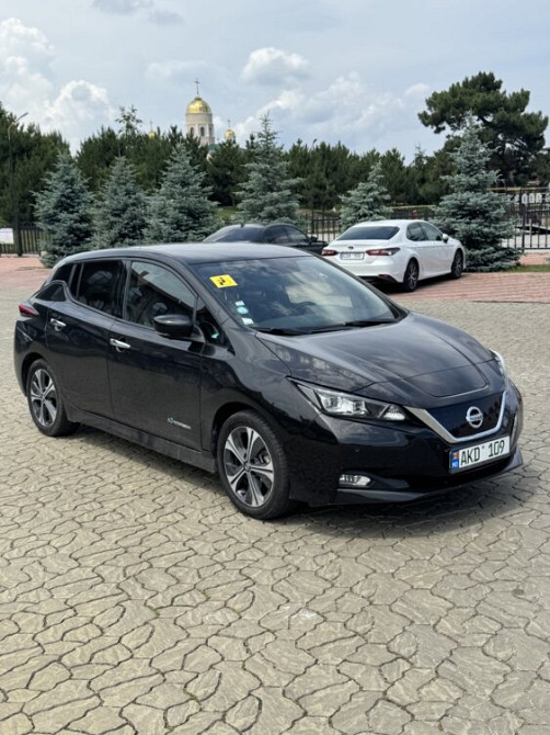Nissan Leaf 2018 год Бендеры Бендеры - изображение 5