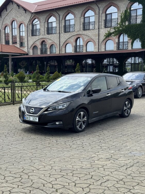 Nissan Leaf 2018 год Бендеры Бендеры - изображение 3