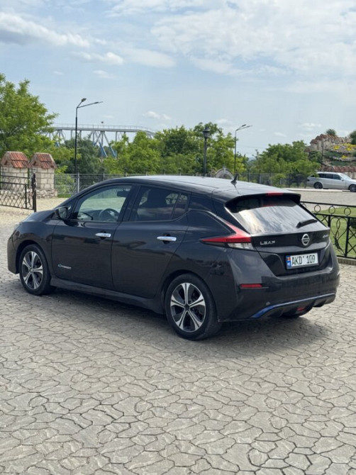 Nissan Leaf 2018 год Бендеры Бендеры - изображение 4
