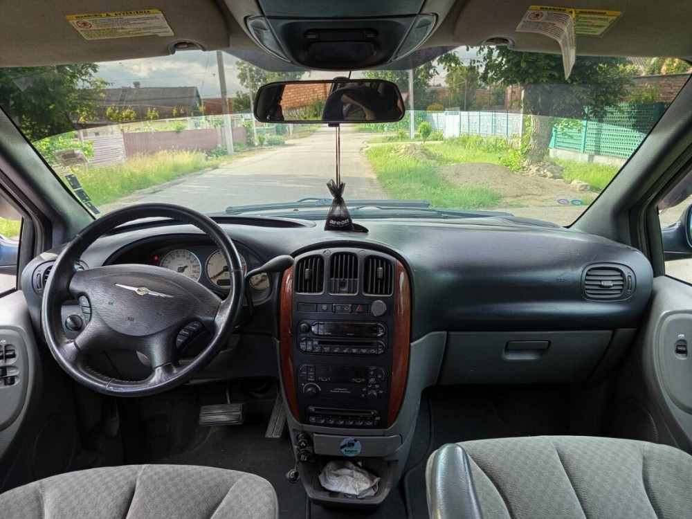 Chrysler Voyager 2004 год Ближний Хутор Ближний Хутор - изображение 2