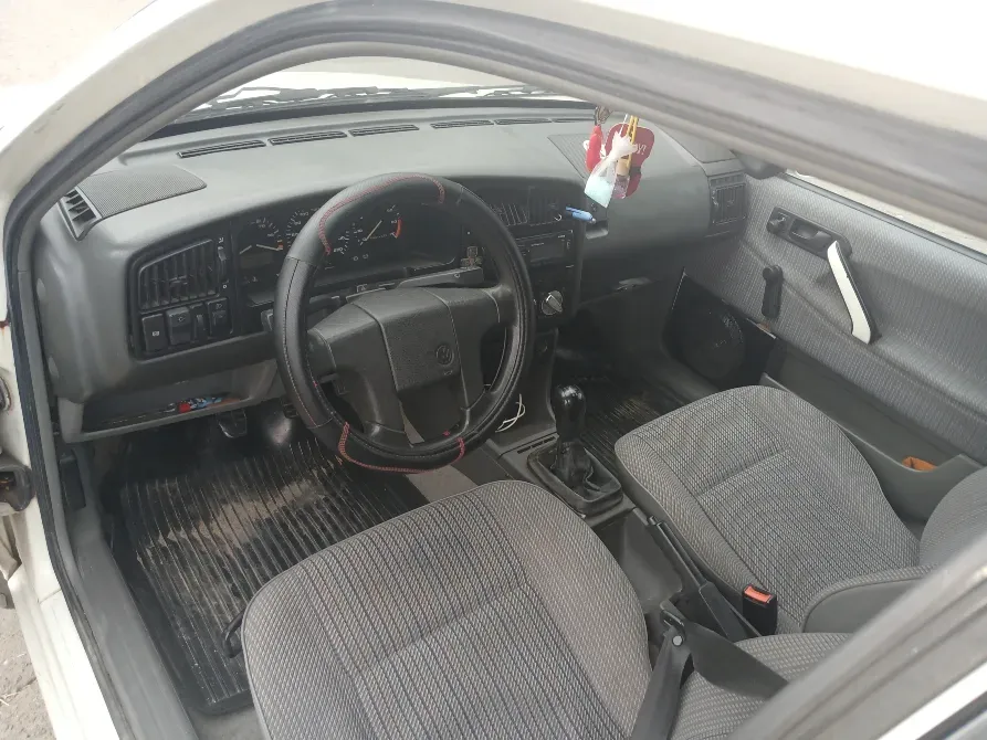 Volkswagen Passat 1993 год Тирасполь Тирасполь - изображение 2