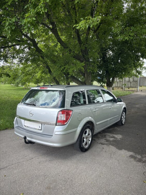 Opel Astra 2008 год Тирасполь Tiraspol - fotografie 3