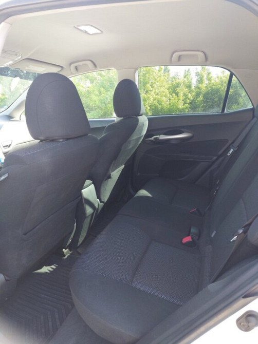 В продаже Toyota Auris Rîbnița - fotografie 4