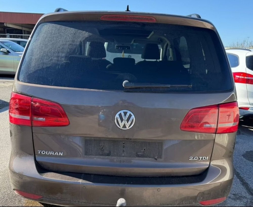 Volkswagen Touran 1.6 TDI 2014г Camenca - fotografie 1