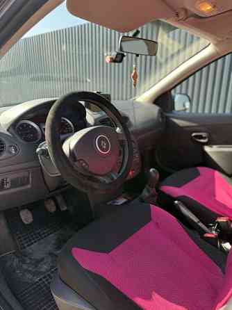 Продается Renault Clio III год 2013. Bălţi