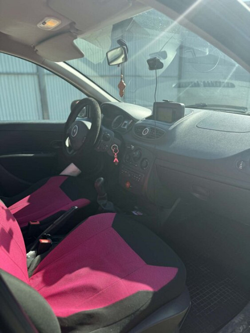 Продается Renault Clio III год 2013. Бельцы - изображение 4