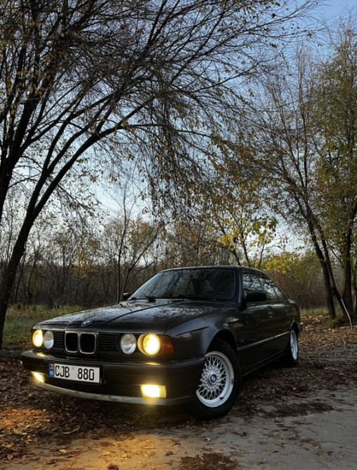 BMW 5 E34 Кишинёв - изображение 1