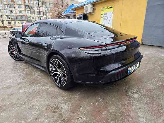 Porsche Taycan Chişinău
