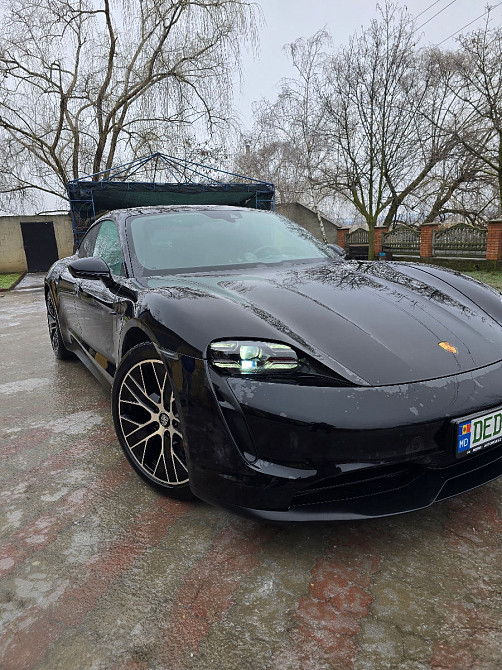 Porsche Taycan Chişinău - fotografie 1