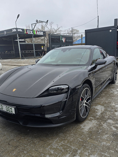 Porsche Taycan Chişinău - fotografie 4