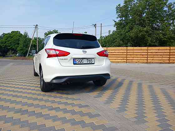 Nissan Pulsar Сороки
