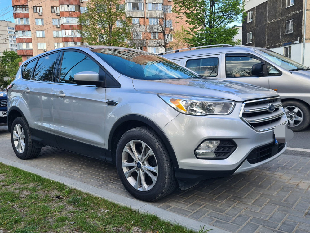 Ford Escape Chişinău - fotografie 1