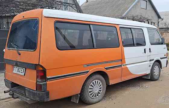 Продам Мазду bongo 2.2 обычный дизель Срочно Parcani