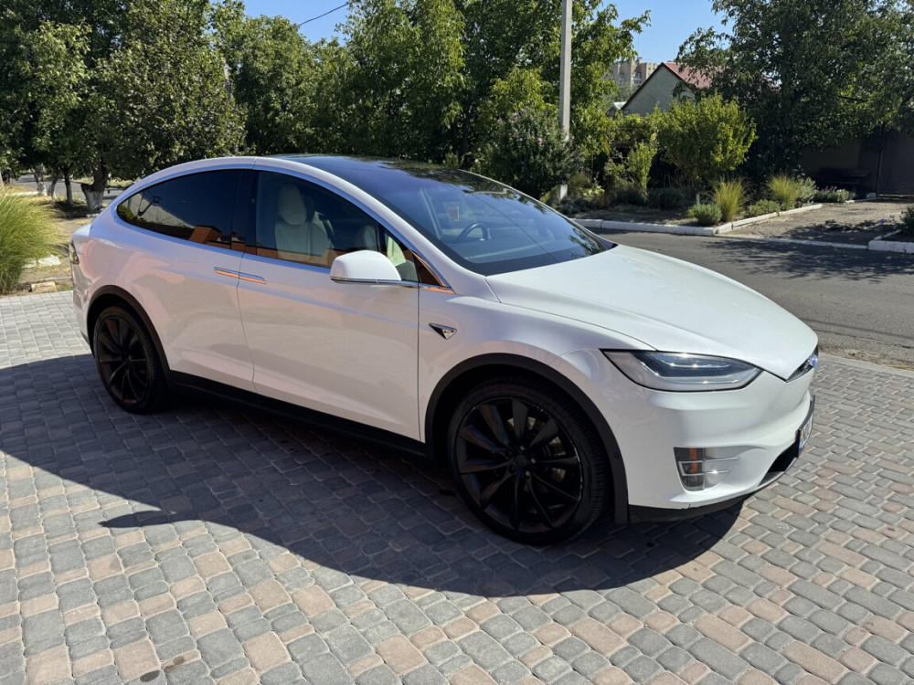 Tesla model X Tiraspol - fotografie 9
