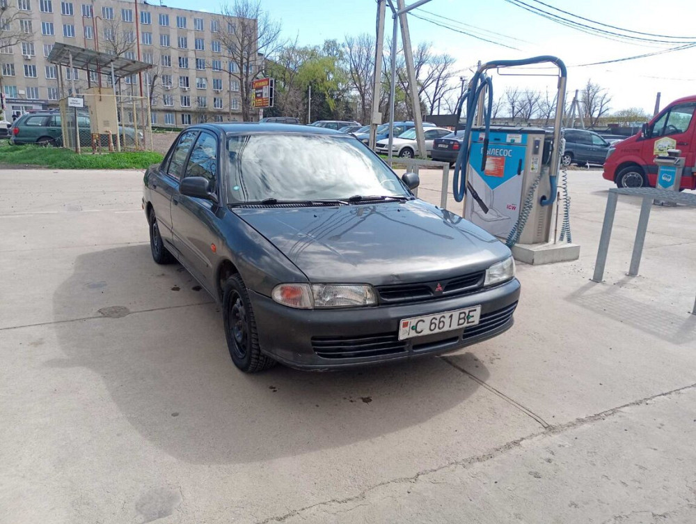 Продам Mitsubishi Lancer 1995 года Тирасполь - изображение 1