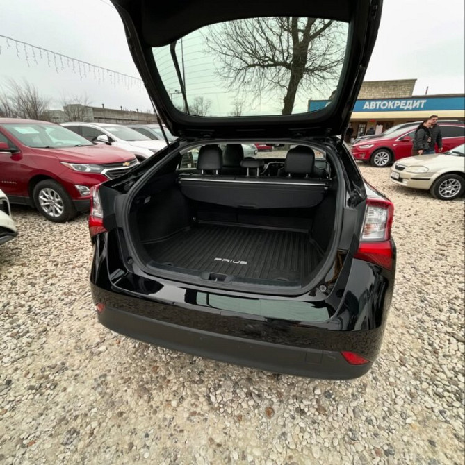 Toyota Prius 55 AWD-e XLE Тирасполь - изображение 5