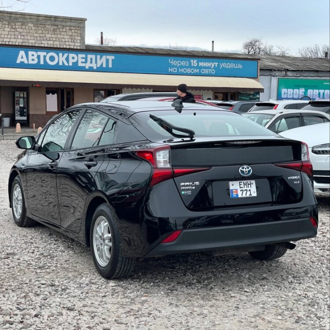 Toyota Prius 55 AWD-e XLE Тирасполь - изображение 3