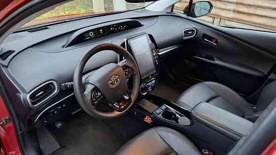 Toyota prius prime phev в максимальной комплектации LIMITED Tiraspol