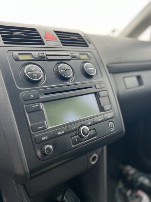 Volkswagen Touran 2006 год 2.0 бензин - газ метан заводской Tiraspol - fotografie 10