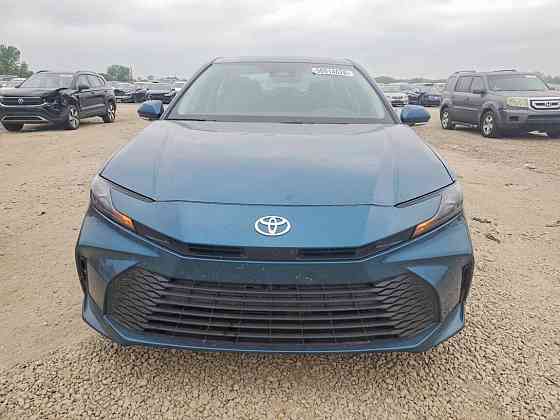 2026 TOYOTA CAMRY LE Тирасполь