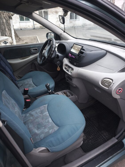 Продам Nissan Almera Tino 2001г Хэтчбэк Объем 2.2л ТурбоДизель расх. 7л Тирасполь - изображение 4