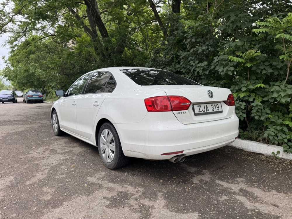 Volkswagen Jetta, 2013 год, нейтральные номера Tiraspol - fotografie 3