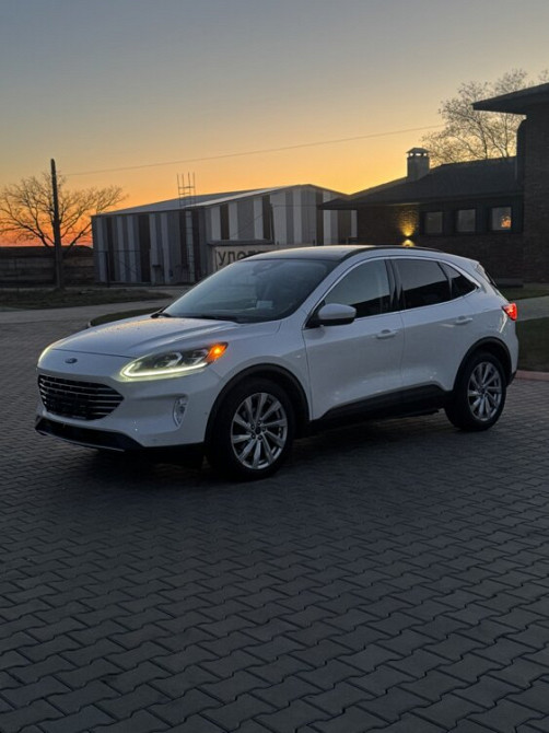 Ford Escape Titanium 2.5 hybrid. 2022год. Tiraspol - fotografie 2