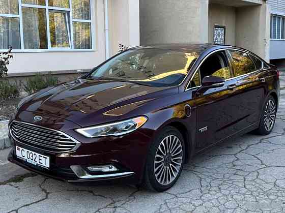 Ford Fusion 2017г. 2.0 plug-in-hybrid. Titanium. Рыбница