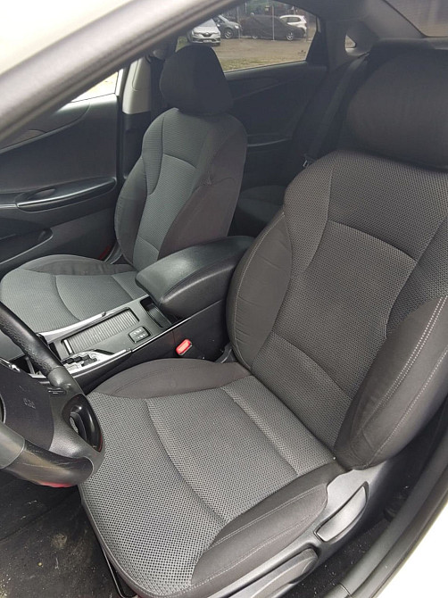 Hyundai Sonata Chişinău - fotografie 9
