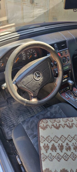 Продам мерседес с 202 бензин кпп автомат 1.8 1999 года торг Bender - fotografie 7