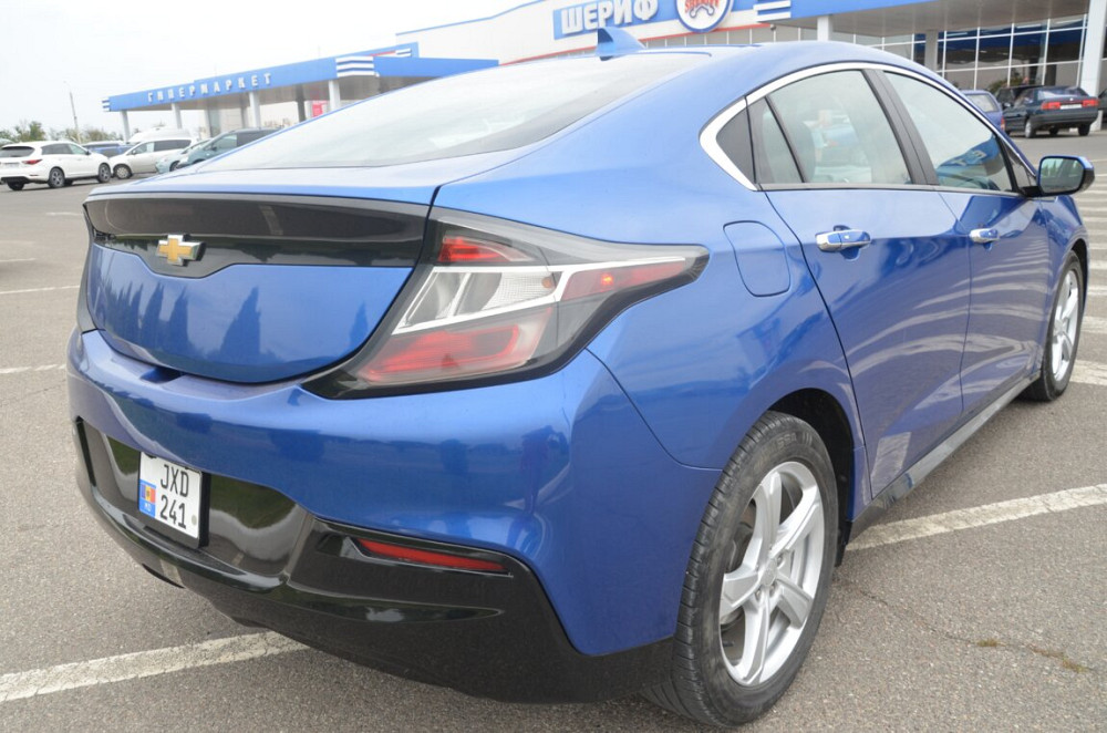 Chevrolet Volt 2017 модельный год. Plug-in hybrid Терновка - изображение 6