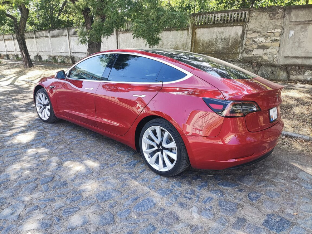 Tesla Model 3 Long Range Tiraspol - fotografie 4