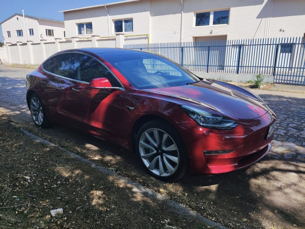 Tesla Model 3 Long Range Tiraspol - fotografie 2