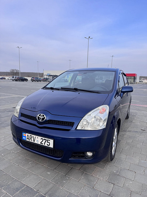 Toyota Corolla Verso Chişinău - fotografie 1