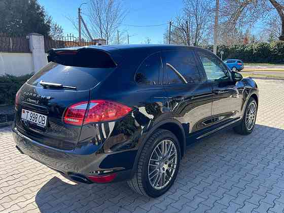 Porsche Cayenne S hybrid 2014 года. Бендеры