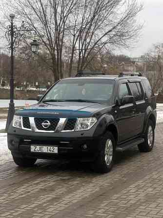 Nissan Pathfinder, 15 лет в одних руках, обслужен полностью... Тирасполь