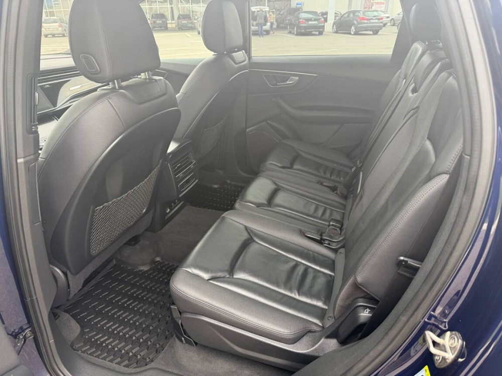 Продам/Обмен!!! AUDI Q7 2020 год, 2.0 бензин. возможен обмен Тирасполь - изображение 6