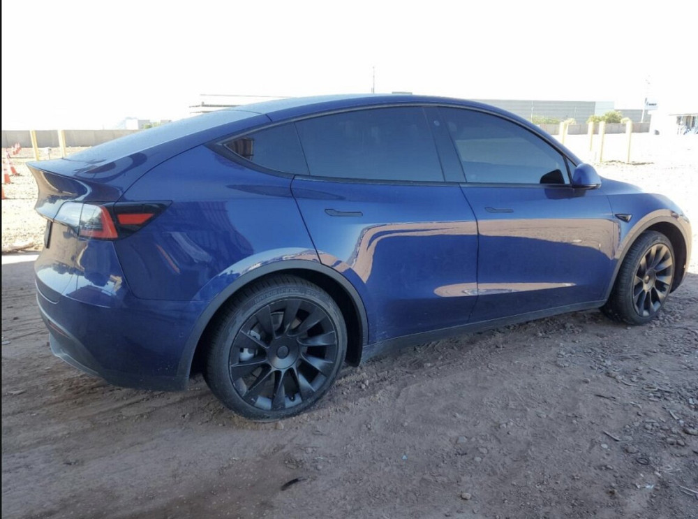 Tesla Model Y 2021 Новые Анены - изображение 2