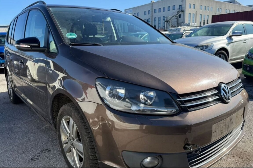 Volkswagen Touran 1.6 TDI 2014г Camenca - fotografie 9
