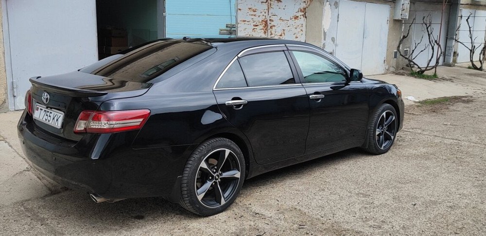 Продам Toyota camry 2011год бензин 2.5 -газ Днестровск - изображение 1
