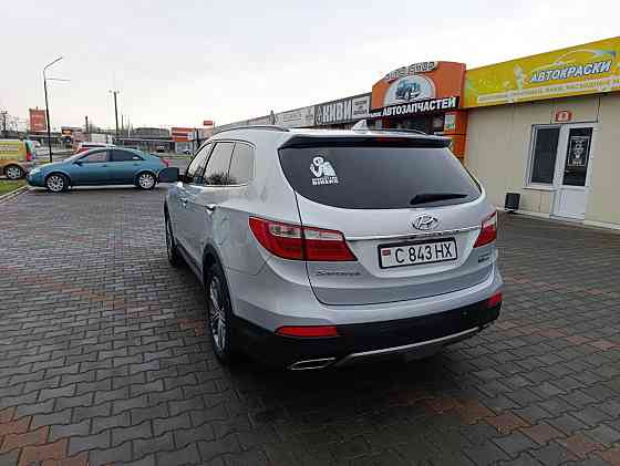 Hyundai Grand Santa Fe 3.3 AT 4WD Style Parcani