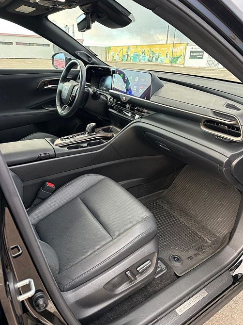 Toyota Crown Chişinău - fotografie 6
